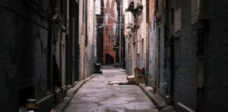 Ile osób nie płaci za śmieci?